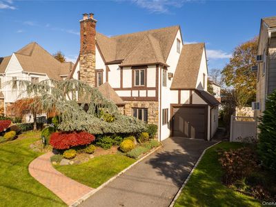 99 Durland Road, Lynbrook, NY, 11563