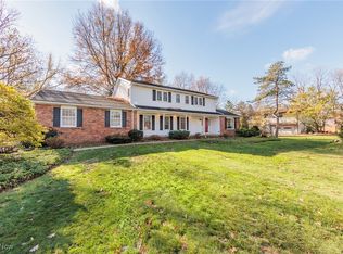27750 N Woodland Rd, Pepper Pike, OH 44124
