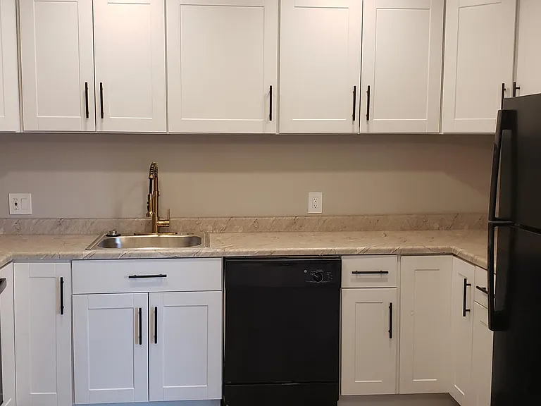 1055 Akard Dr — Photo 10