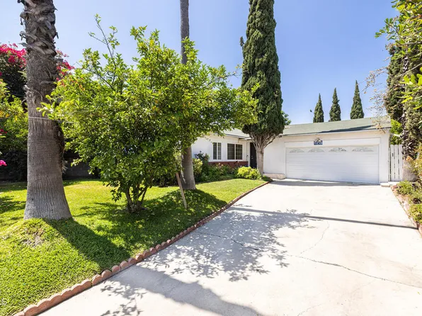 11215 Lull St, Sun Valley, CA 91352