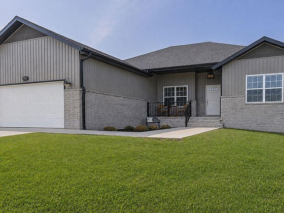 3rd image of 552 Fox Creek Road