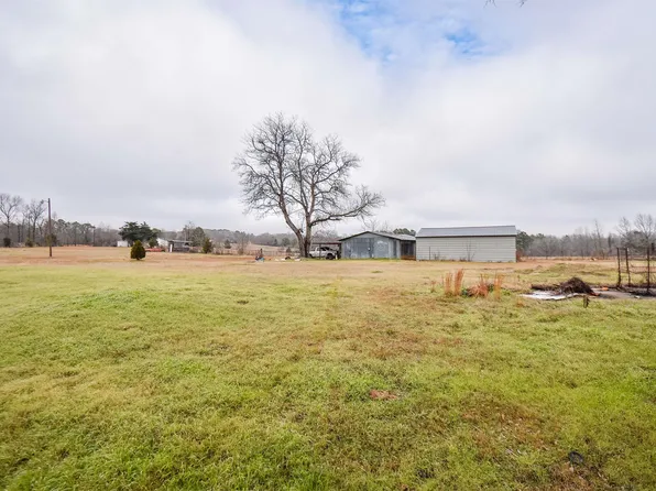 22975 County Road 26, Overton, TX 75684