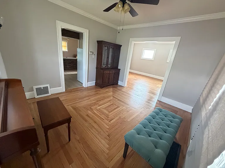 1447 Humbolt Ave — Photo 5