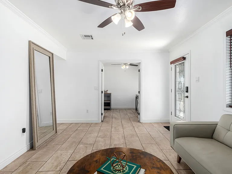 3212 E Granada Rd — Photo 6