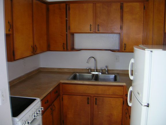 2nd image of 1720 Morrill St APT 4
