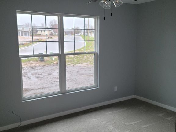 4th image of 617 Pine St