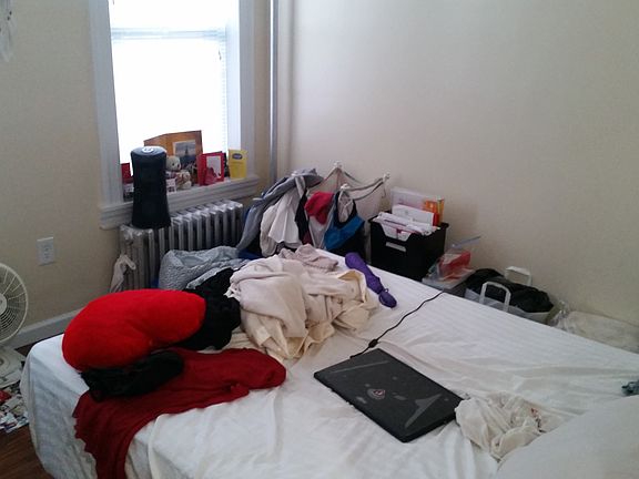 5th image of 2264 43rd St APT 3R