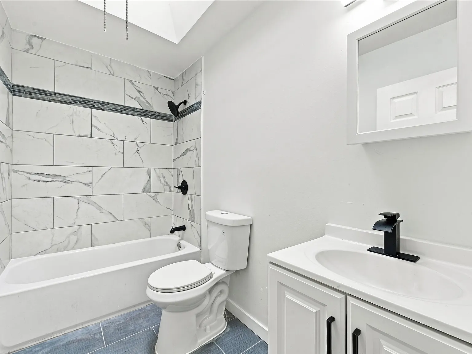 3 bed, $1,695 — Photo 3