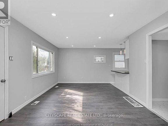 2nd image of 1434 Prince Rd