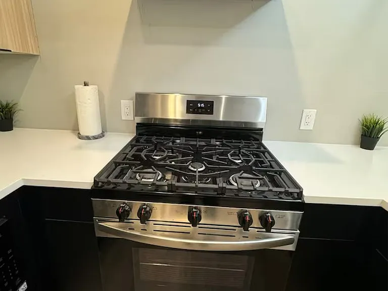 108-110 S Lincoln Pl — Photo 49