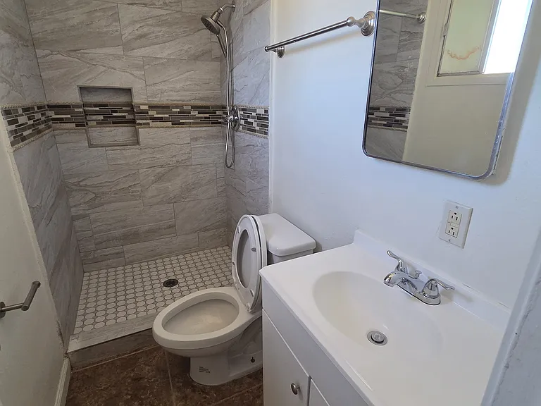 3643 E Ludlow Dr — Photo 14