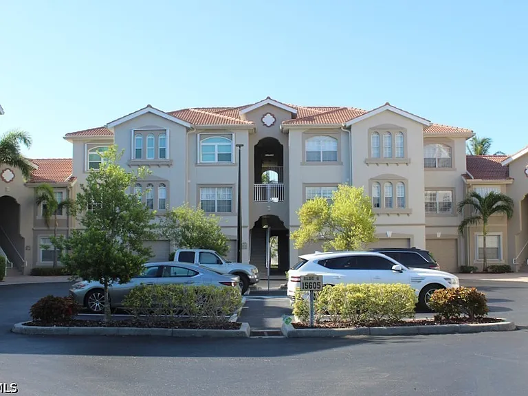 15605 Ocean Walk Cir #303 — Photo 2