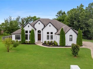 3200 Thornbury Dr, Springdale, AR 72764