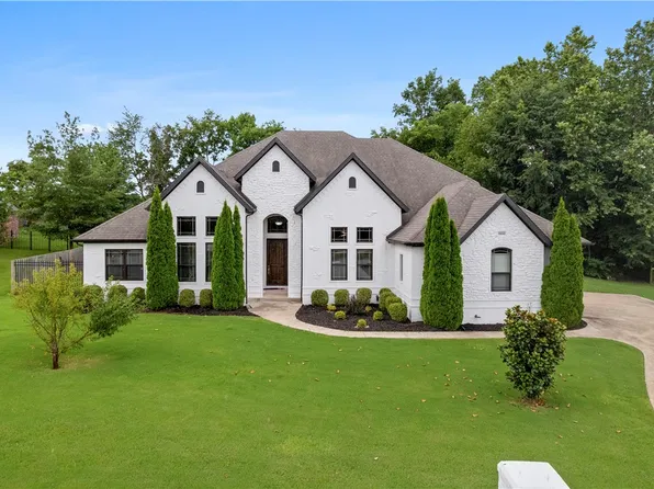 3200 Thornbury Dr, Springdale, AR 72764
