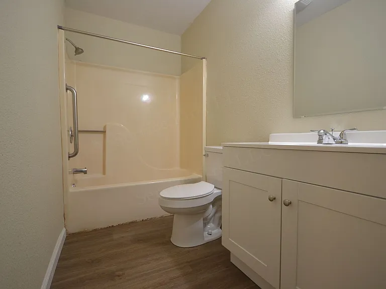 616 Evergreen St — Photo 11