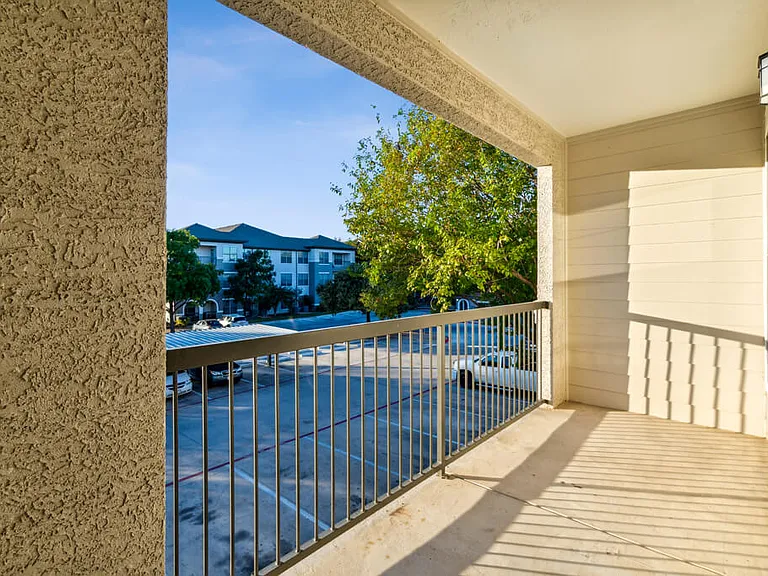 The Sorento Apartments — Photo 13