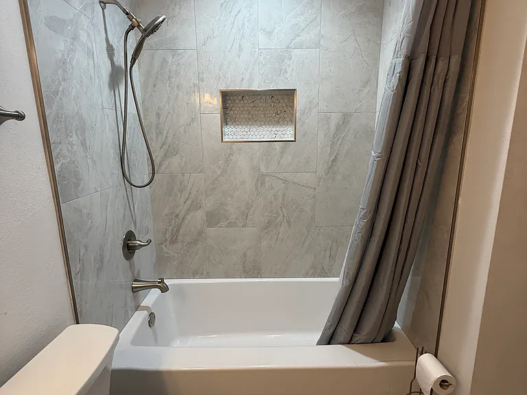 2nd Hallway Bathroom