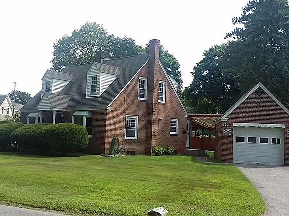 5th image of 60 Baker Ave
