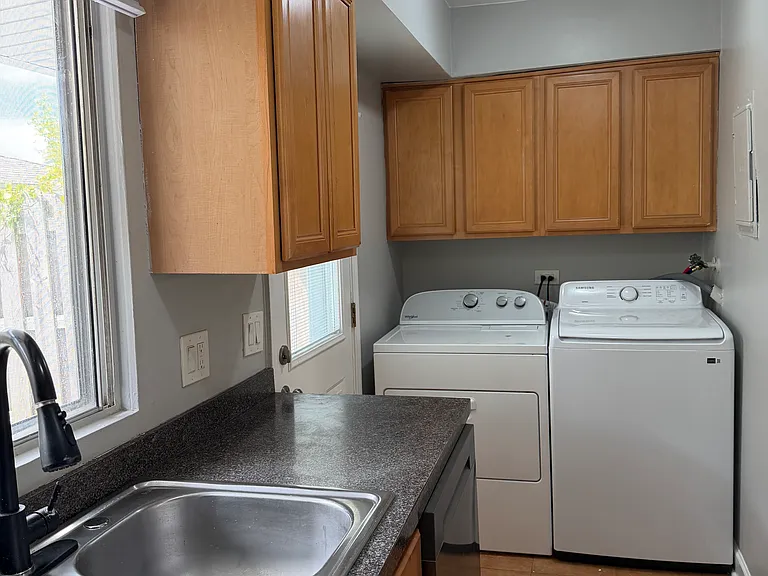 6053 Kit Carson Dr — Photo 3