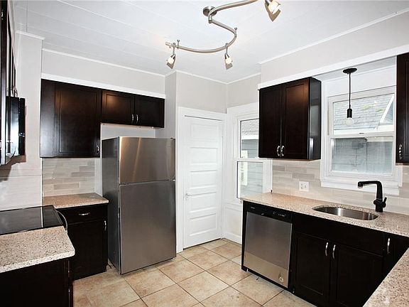 3rd image of 351 Berea St