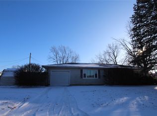 2921 Garfield Ave, Mattoon, IL 61938