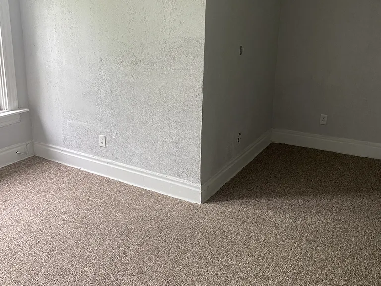 508 Lowell St — Photo 7