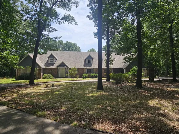 1403 N Maple Ave, Sand Springs, OK 74063