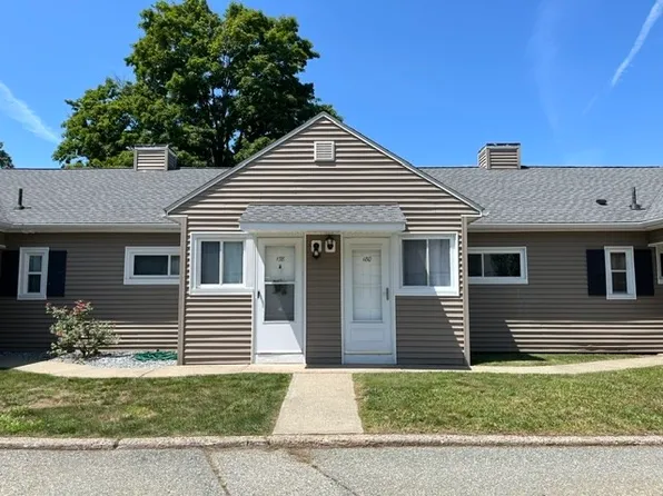 180 Applewood Dr #180, Chicopee, MA 01022