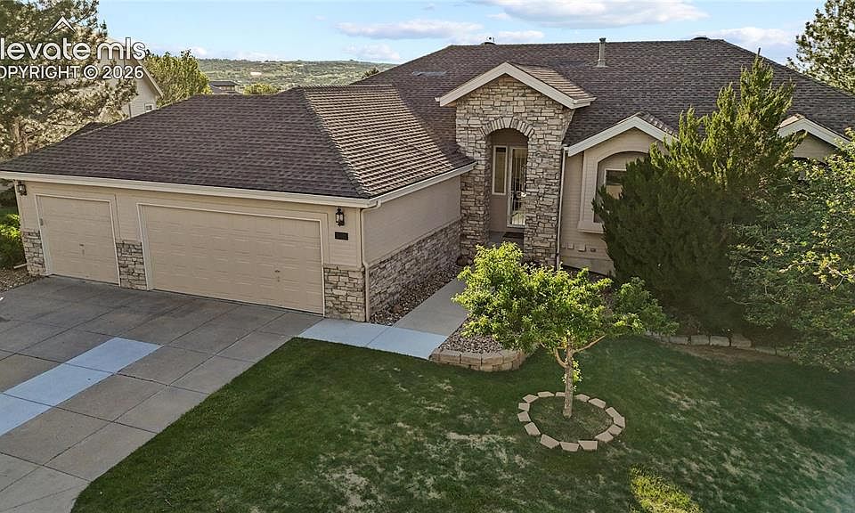 1st image of 519 Stafford Cir