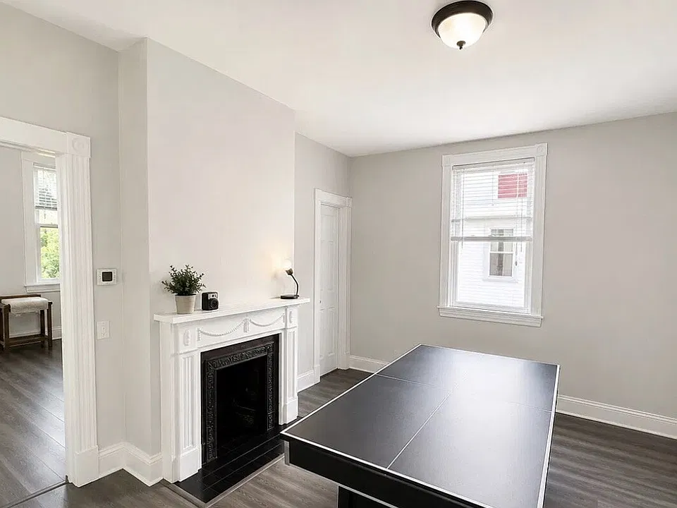 261 Emming St #1