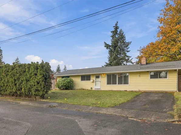 21402 54th Place W, Mountlake Terrace, WA 98043