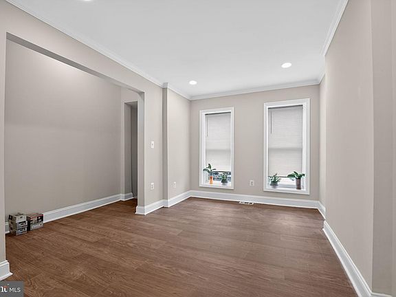 4th image of 2635 Harlem Ave