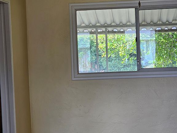 3rd image of 2819 Merrywood Dr
