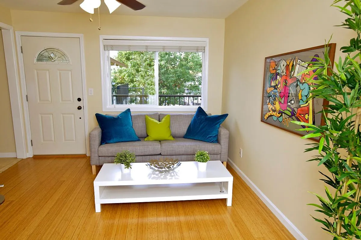 Revey Villa — Photo 3