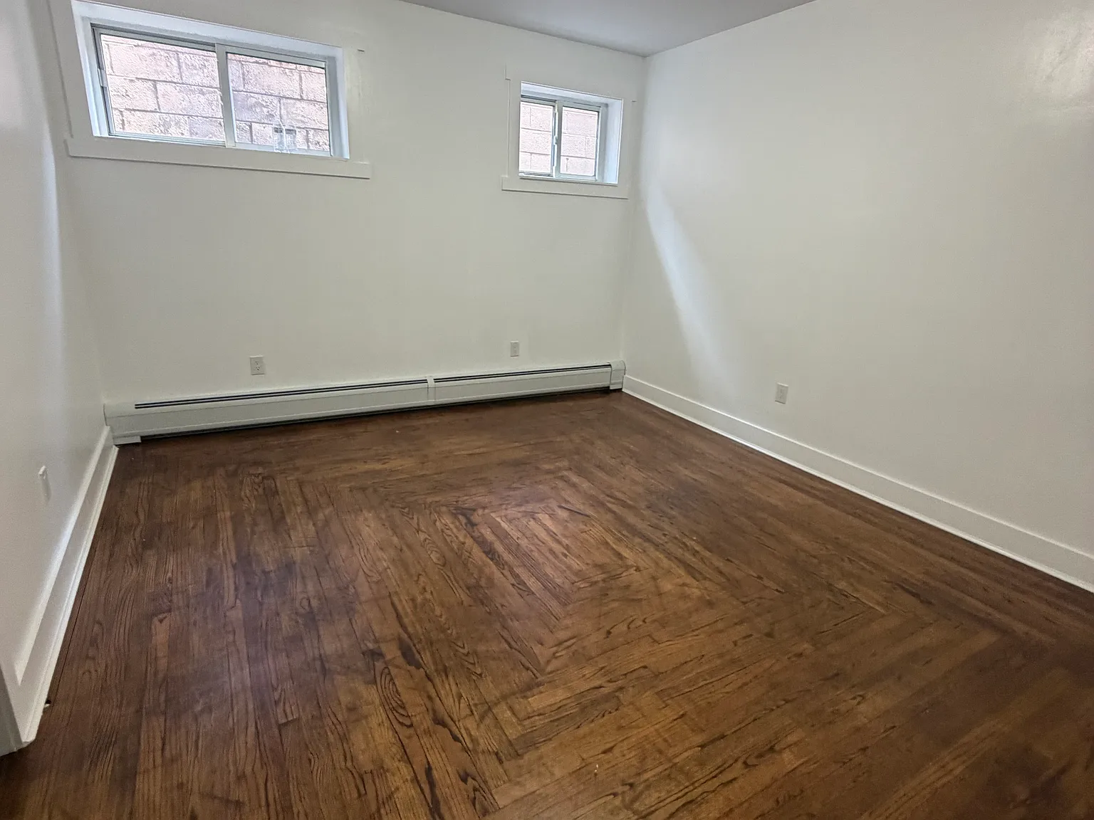 2 bed, $1,600 — Photo 4