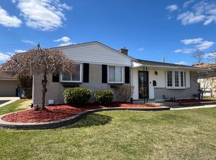 7101 N Wildwood St, Westland, MI 48185