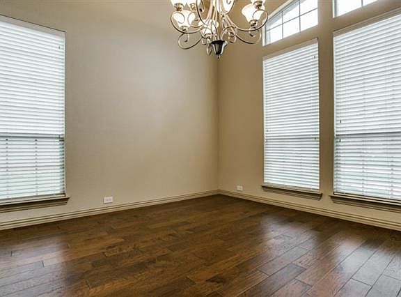 3rd image of 8203 Summerleaf Dr