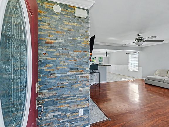 2nd image of 136 Blue Jasmine Ln
