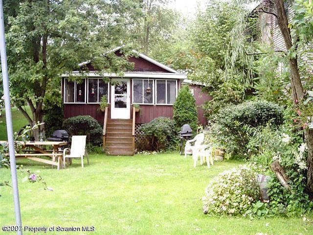 2nd image of 176 Sheridan Ln