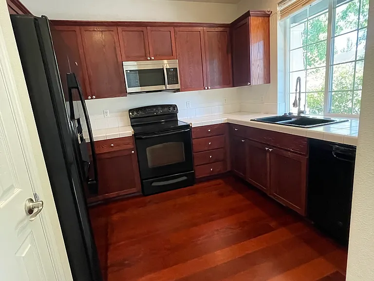 20773 SW Murphy Ln — Photo 3