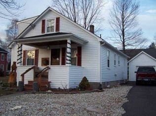 25 North St, Windsor Locks, CT 06096