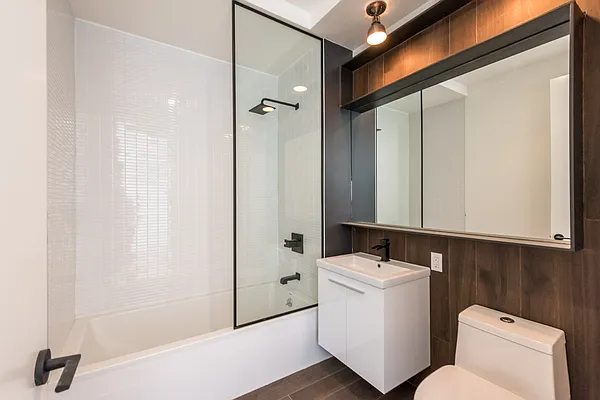 Rented by Nooklyn NYC LLC | media 36