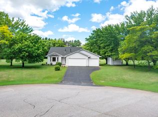 4120 205th Ln NW, Oak Grove, MN 55303