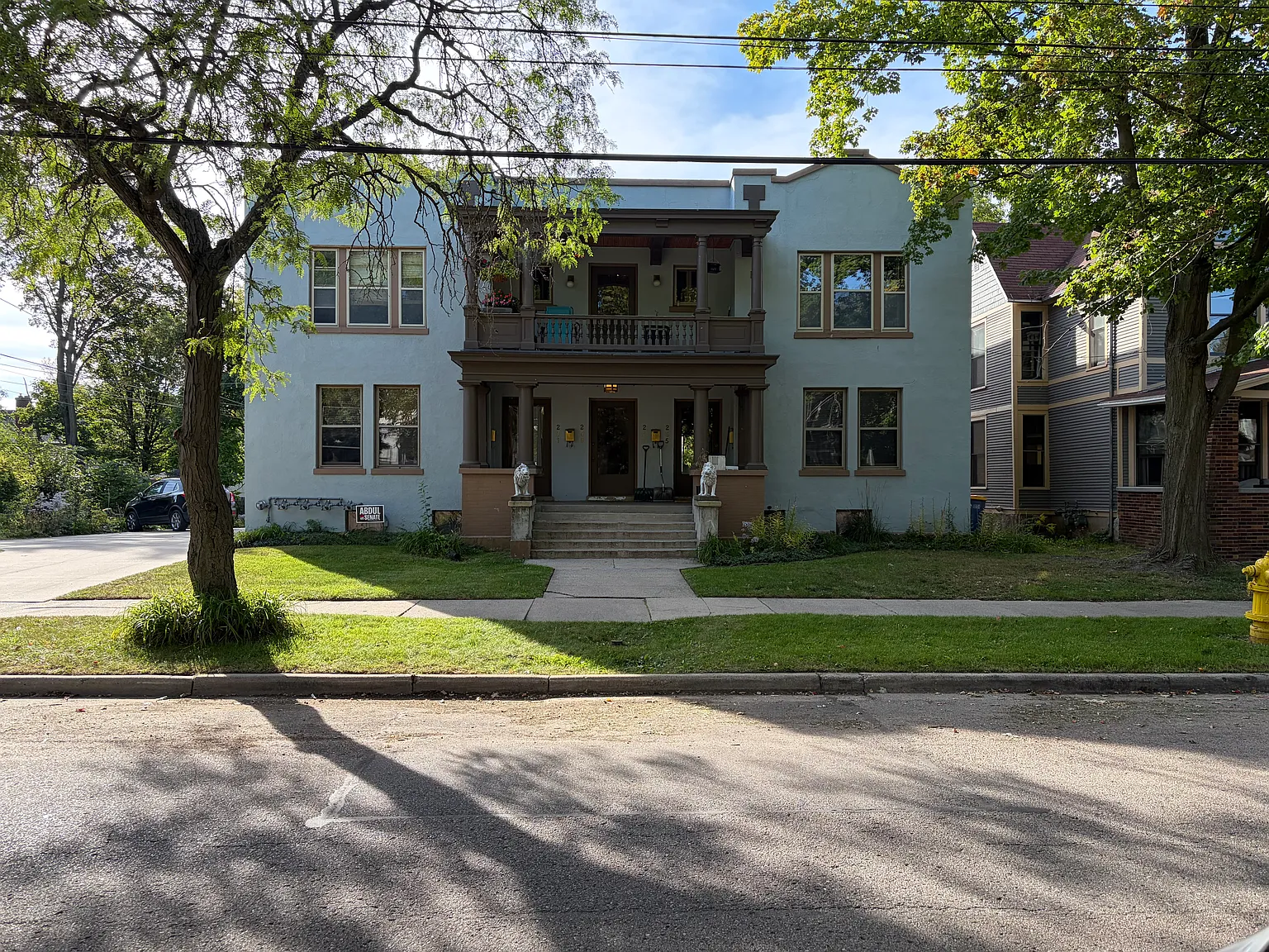 2 bed, 1050 sqft, $1,450 — Photo 1