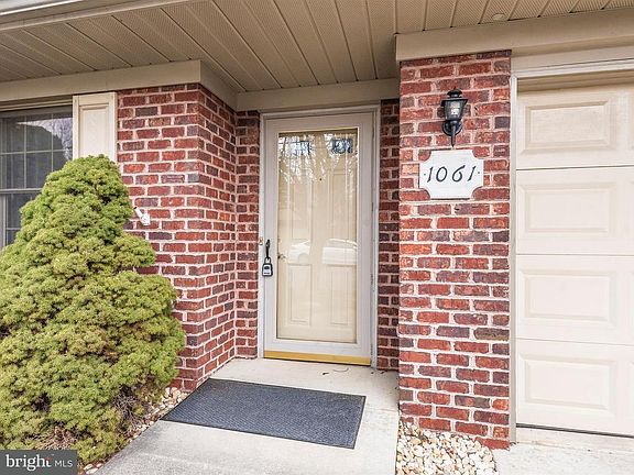 2nd image of 1061 Matthew Ct