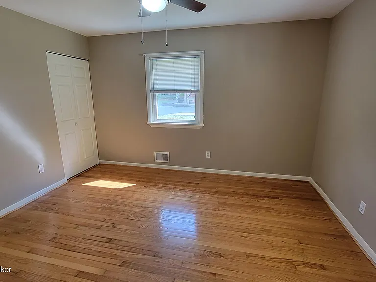 11616 Maple Way — Photo 23