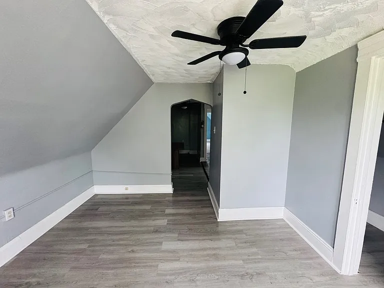 11521 Tuscora Ave — Photo 18