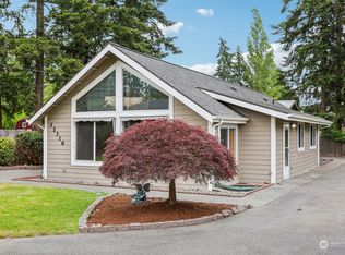 12316 8th Ave NE, Seattle, WA 98125