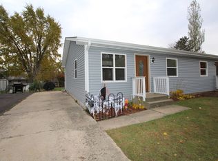 1920 Sheila St #1922, Woodstock, IL 60098