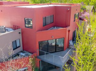 820 NW Naito Pkwy APT G11, Portland, OR